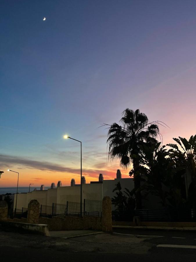 Ocean View Skyline Apartment ‚Hakuna Matata' Albufeira Bagian luar foto